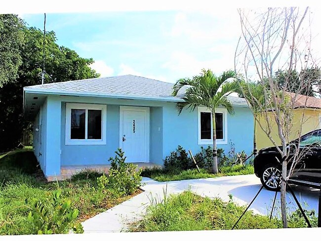 Building Photo - 2435 NW 52 ST