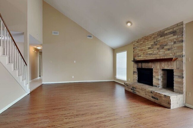 Foto del edificio - 12514 Mill Ln Dr