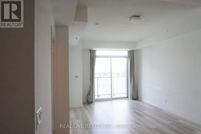 Photo du bâtiment - 195 Bonis Ave