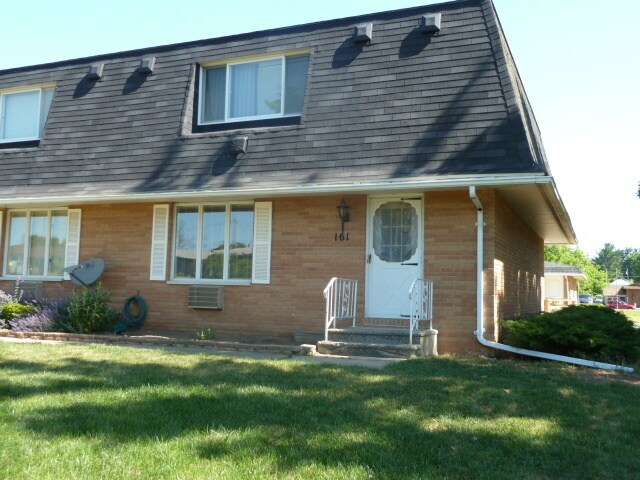 Entrada principal - 161 Eastland Dr