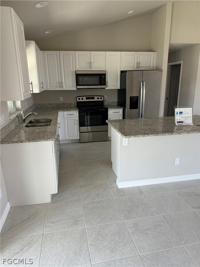 Foto del edificio - 4334 SW 9th Pl