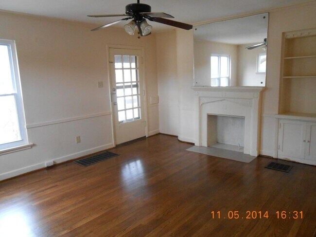 Foto del edificio - 1007 Northwest Blvd