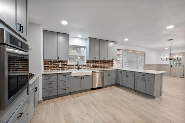 Foto del edificio - 3413 Martin Lydon Ave