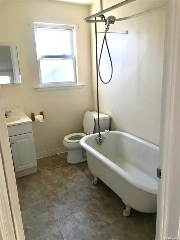 Building Photo - 40 Southard Ave