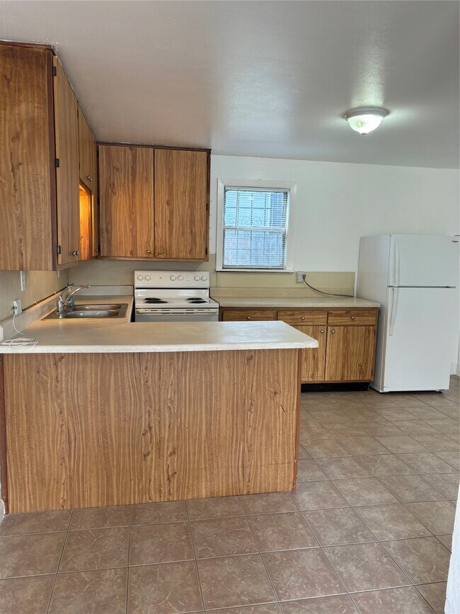 Foto del edificio - 2725 Rutland St