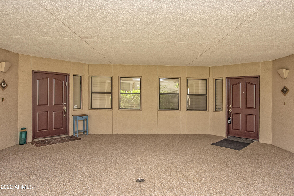 Primary Photo - 5104 N 32nd St