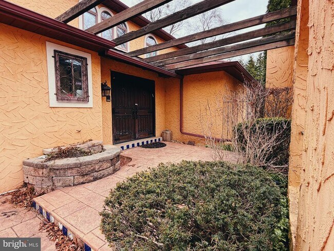 Foto del edificio - 1317 Mettler Rd