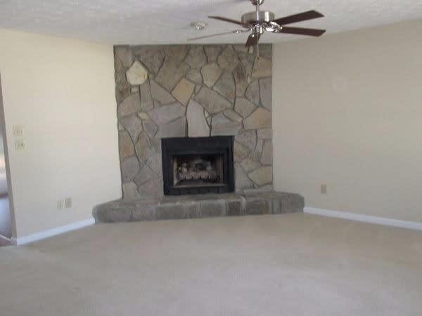 Building Photo - 1200 Park Creek Cir