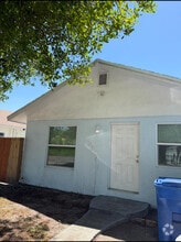 Building Photo - 205 N Oak St