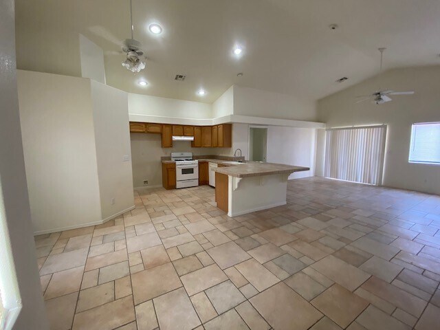 Building Photo - 4857 S Castilla Dr