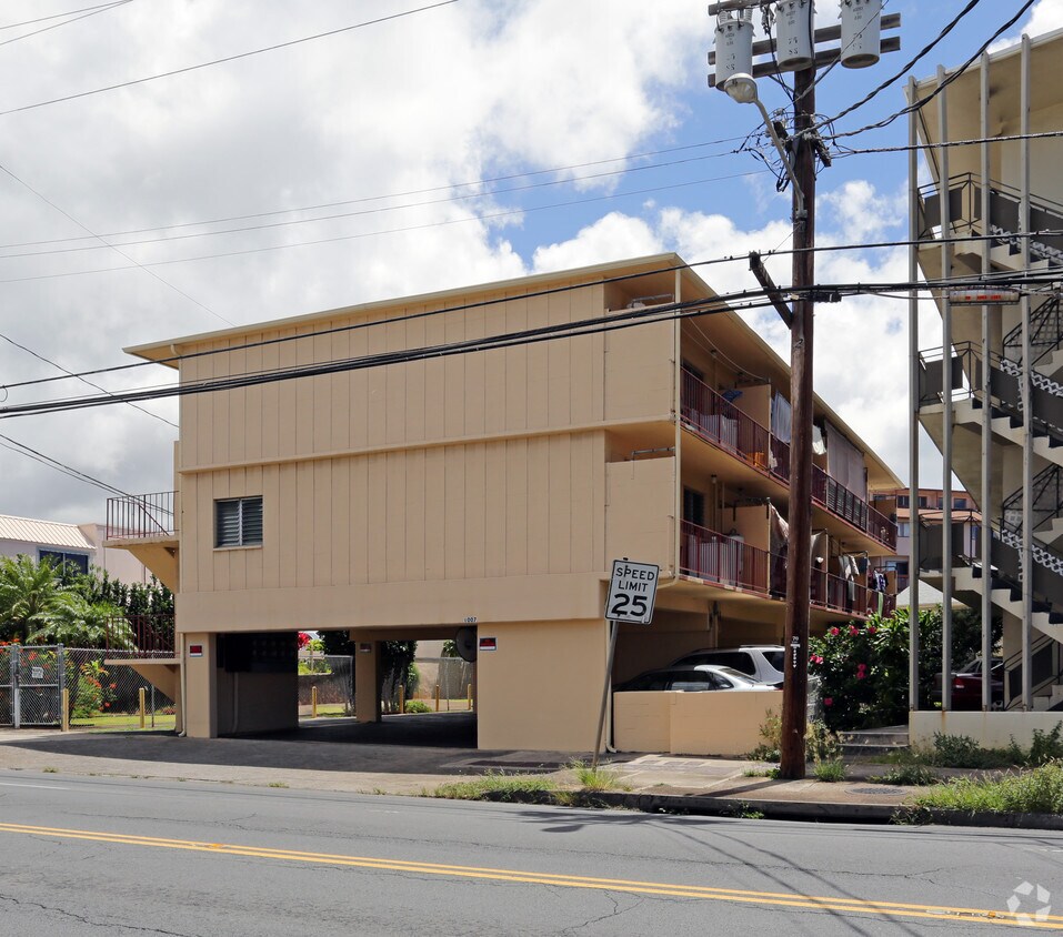 1007 Kapahulu Ave, Honolulu, HI 96816 Apartments in Honolulu, HI