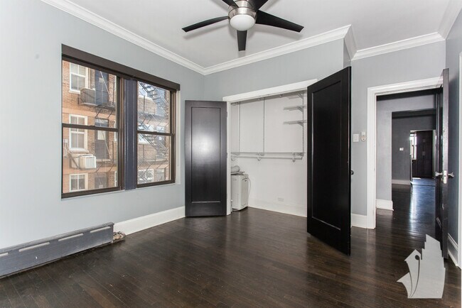 Foto del edificio - 3520 N Lake Shore Dr