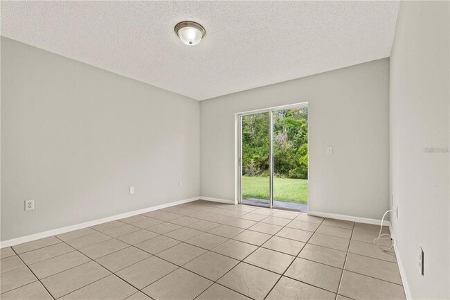 Foto del edificio - 145 Pompei Dr