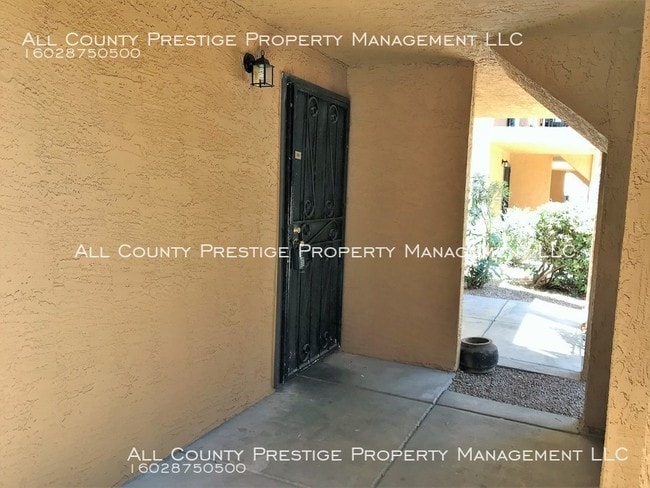 Building Photo - 1831 W Mulberry Dr