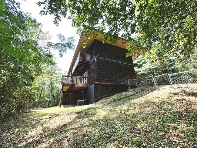 Foto del edificio - 3416 Mountainside Rd