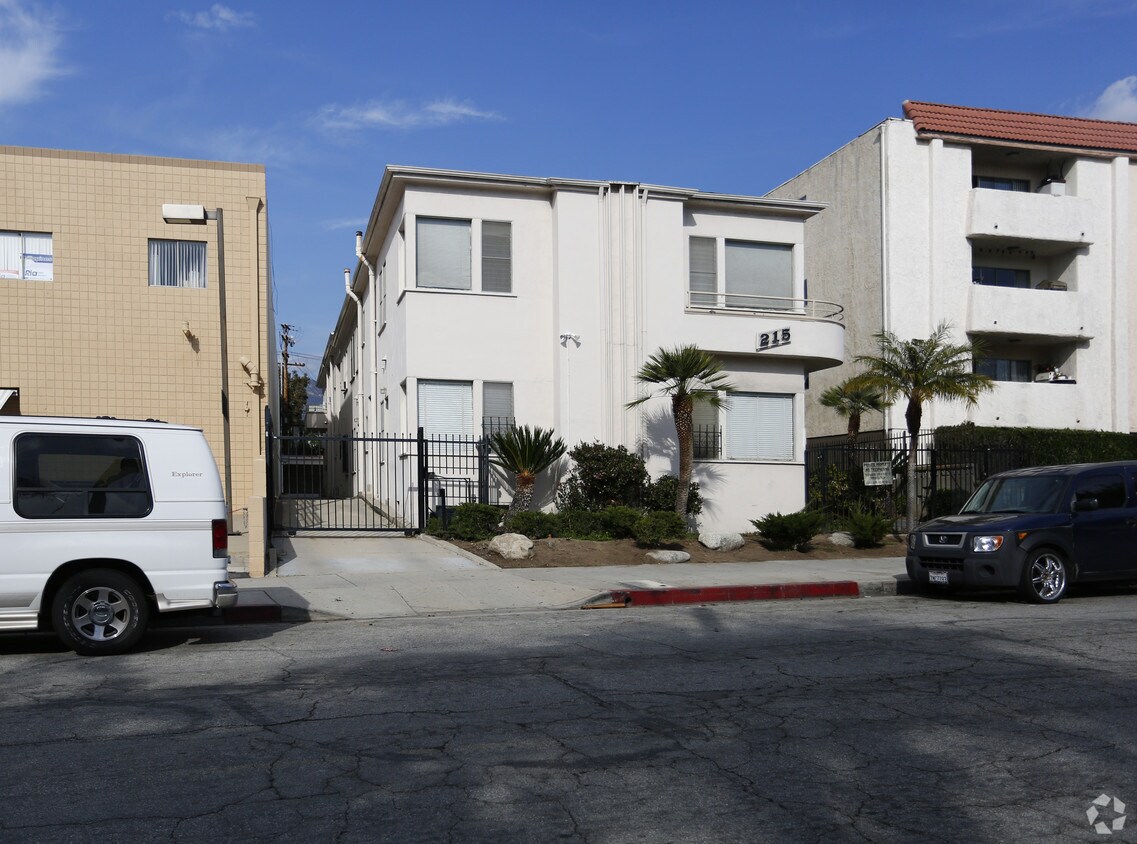 Primary Photo - 215 W Lomita Ave