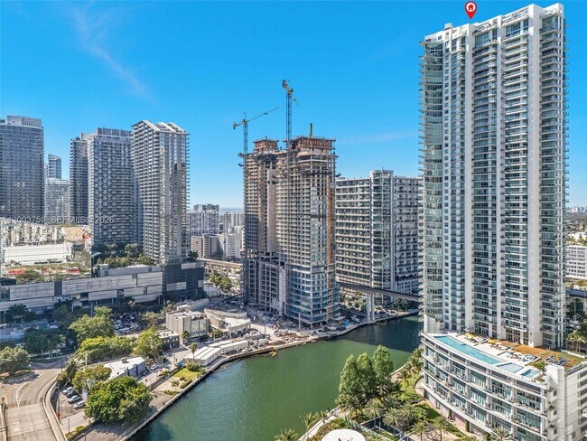 Foto del edificio - 92 SW 3rd St