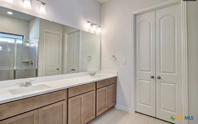 Building Photo - 2012 Ansley Dr