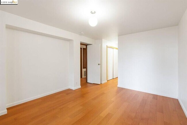 Foto del edificio - 563 22nd St