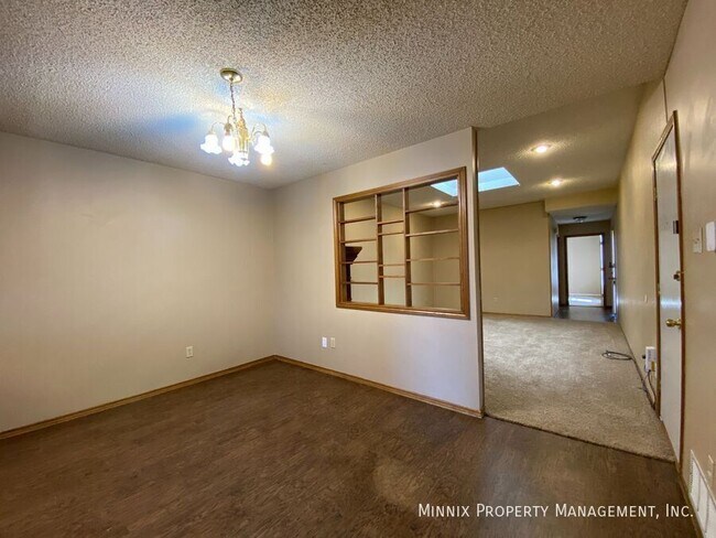 Foto del edificio - 6606 Hope Ave