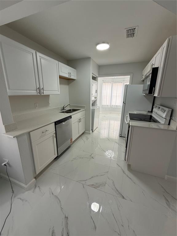 Foto del edificio - 50 Cordona Dr