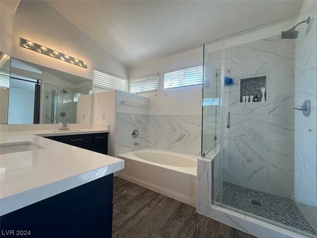 Foto del edificio - 7216 Hawk Haven St