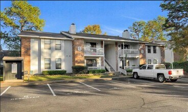 Building Photo - 1250 Henckley Ave