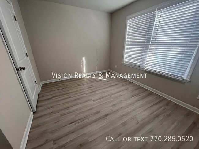 Building Photo - 8332 Triple Crown Dr