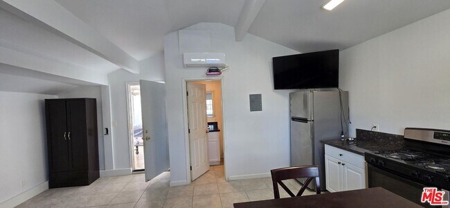 Foto del edificio - 17550 Willard St