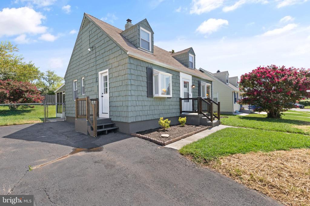 Primary Photo - 8723 Lackawanna Ave