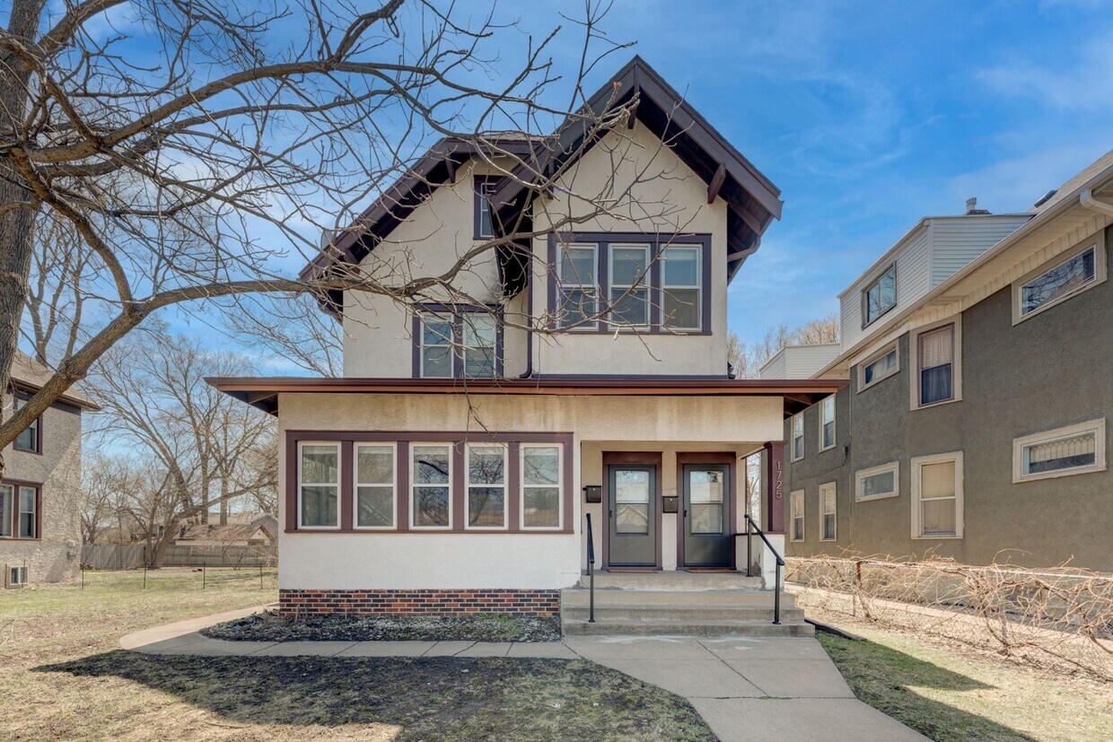 Primary Photo - 1725 8th Ave N