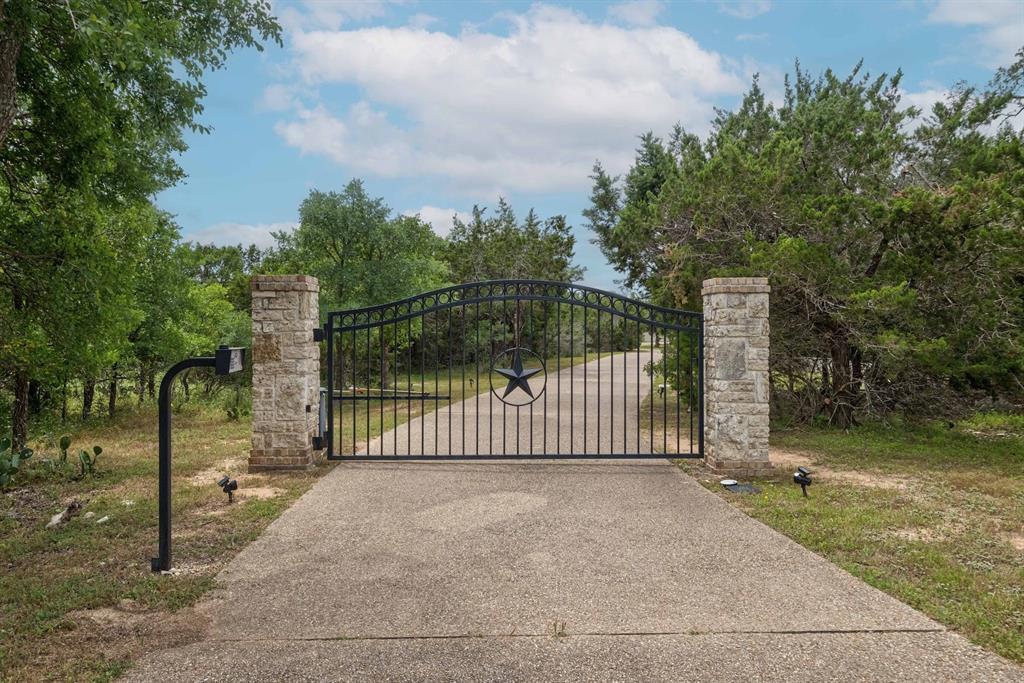 16188 Oak Grove Rd, Buda, TX 78610 House Rental in Buda, TX
