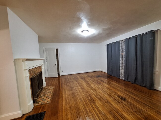 Building Photo - 61 N Huron Ave