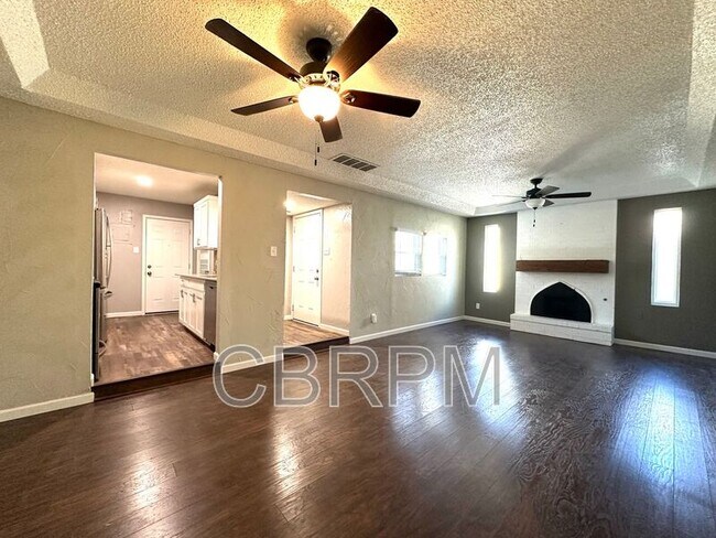 Foto del edificio - 6911 Gary Ave