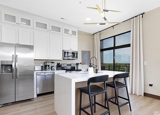 Building Photo - 715 N Church St