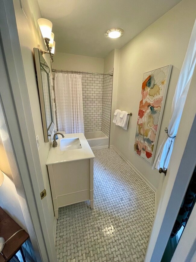 Foto del edificio - 916 W Wisconsin St