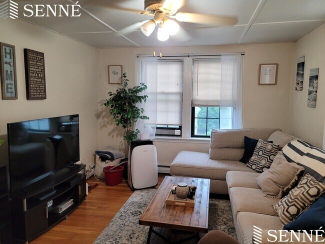 Foto del edificio - 297 Spring Street Ext