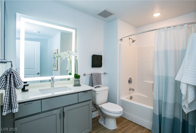 Foto del edificio - 4480 Meadows Ln