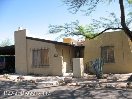 Primary Photo - 3420 N Millard Dr