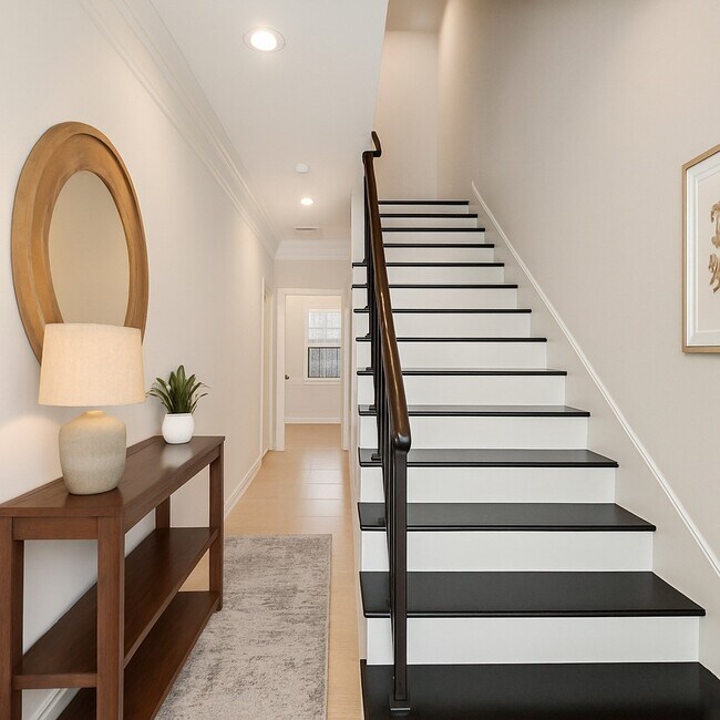 Building Photo - 1525 Johnson St