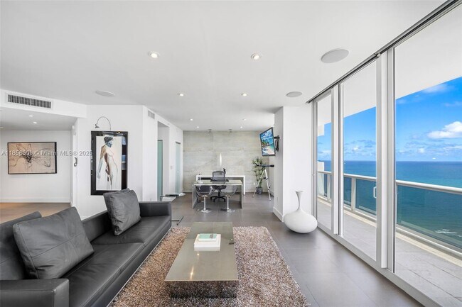 Building Photo - 4775 Collins Ave