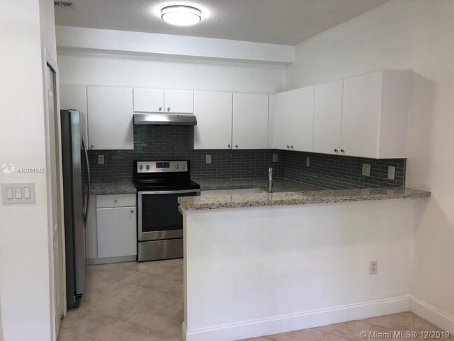 Building Photo - 4301 SW 160th Ave