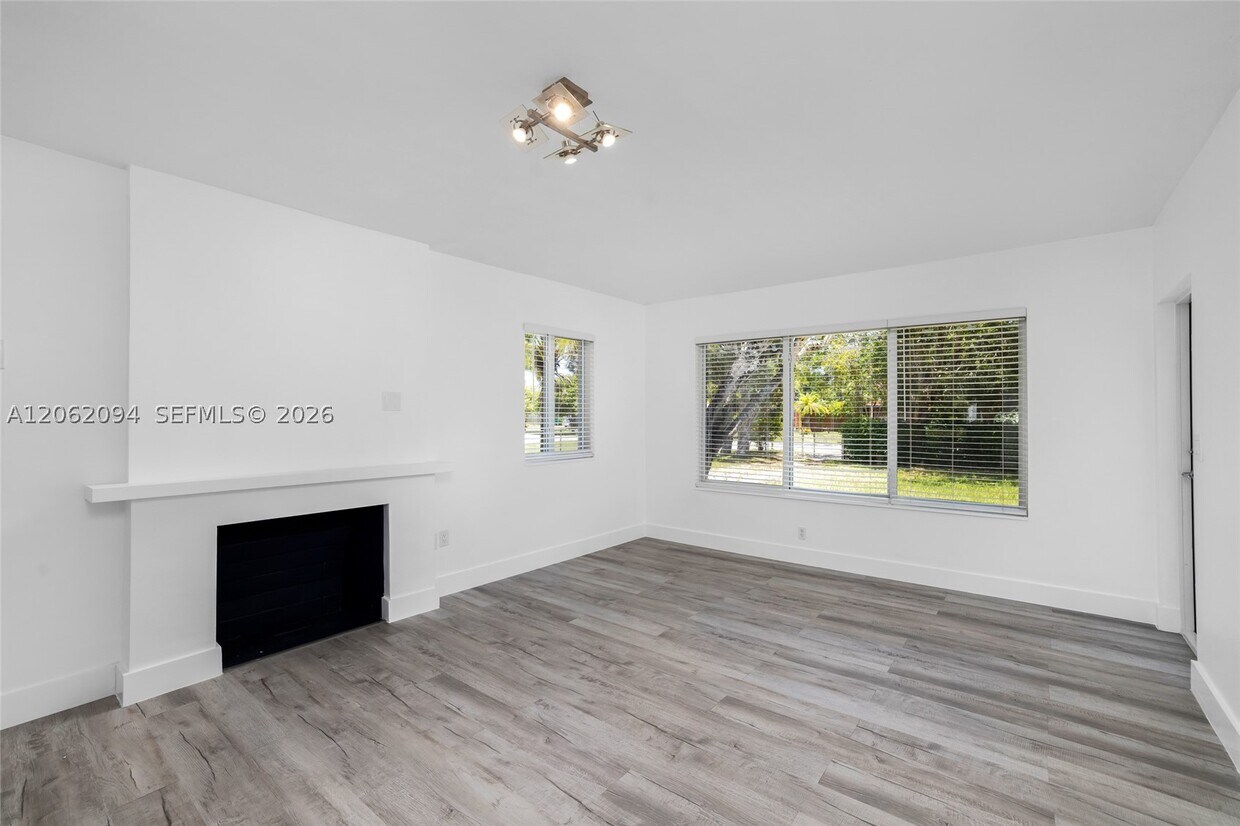 Foto del edificio - 14120 NW 2nd Ave