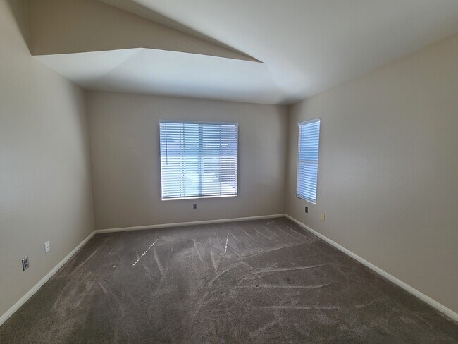 Building Photo - 1162 De Leon Dr