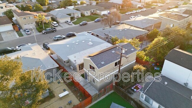 Foto del edificio - 6174 Dorothy Dr