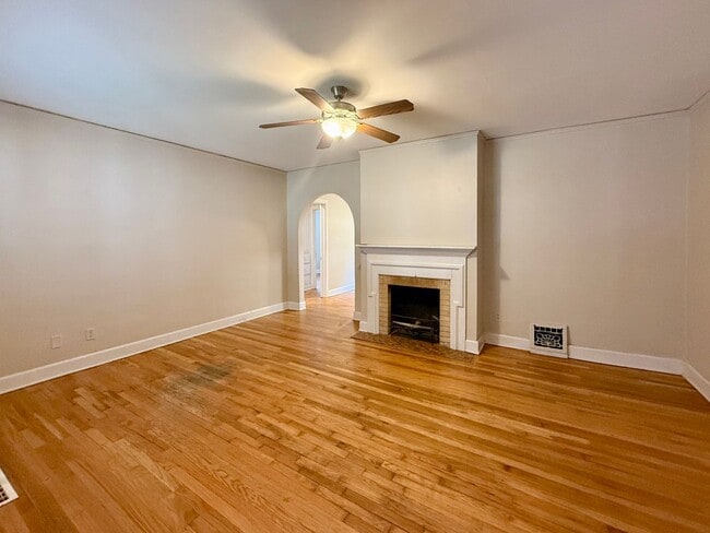 Building Photo - 4008 E Orme St