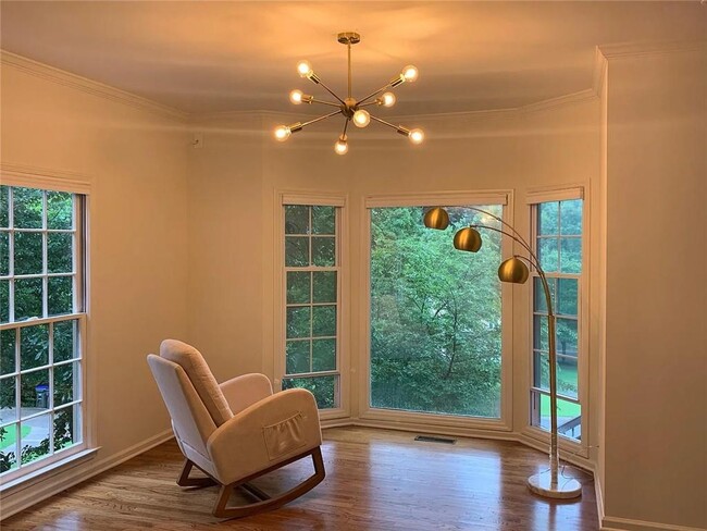 Foto del edificio - 5055 Mallory Ct