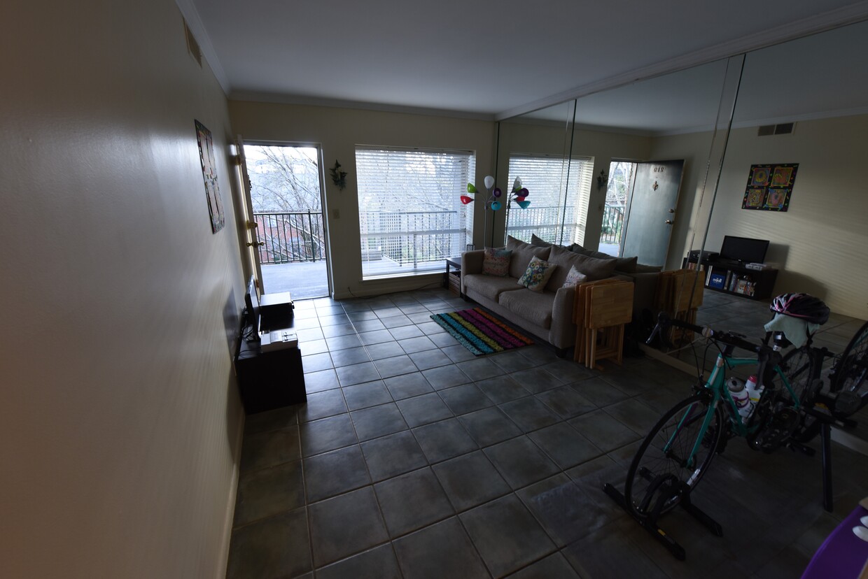 Primary Photo - 57 Hanover Cir
