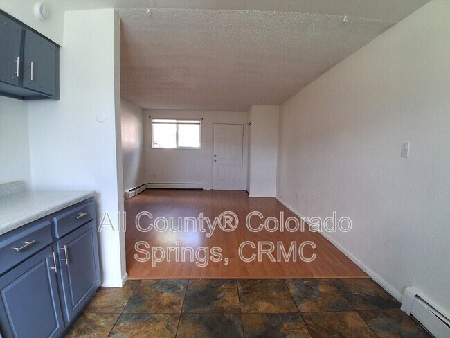 Foto del edificio - 1073 Westmoreland Rd
