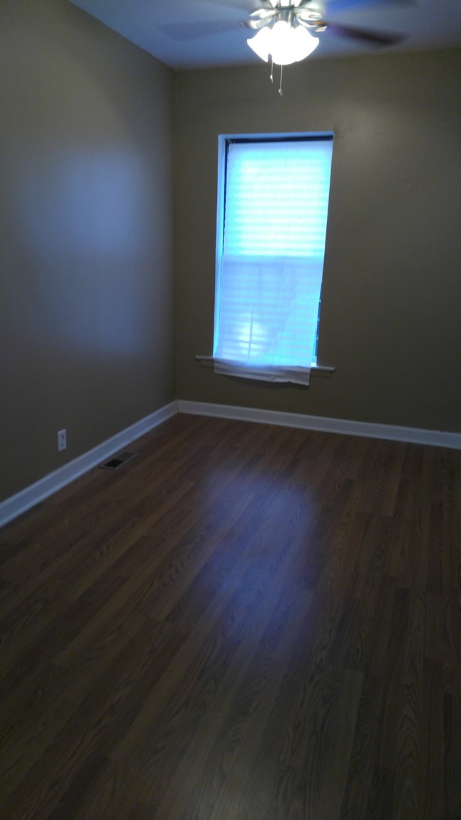 Photo - 4747 S Langley Ave